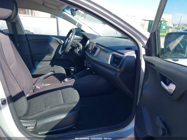KIA RIO LX - 5
