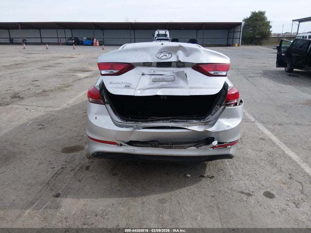 HYUNDAI ELANTRA SE - 6