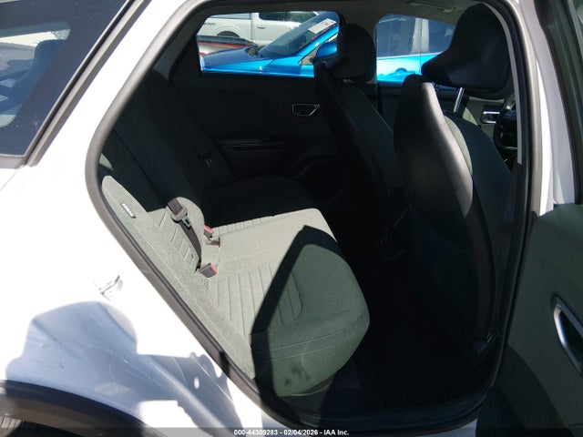 2025 KIA K4 EX photo 8