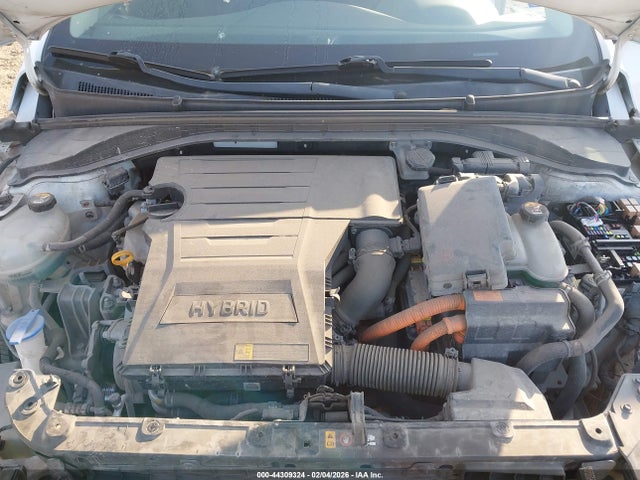 HYUNDAI IONIQ HYBRID BLUE - 10