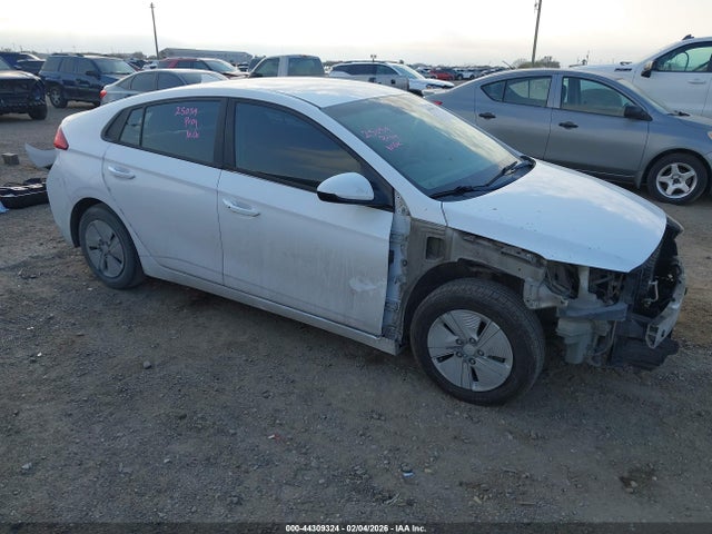 HYUNDAI IONIQ HYBRID BLUE - 1