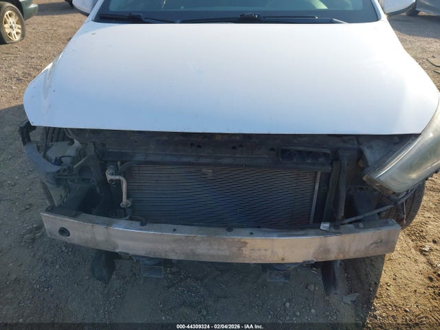 HYUNDAI IONIQ HYBRID BLUE - 6