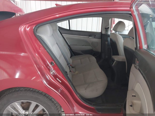 HYUNDAI ELANTRA SEL - 8