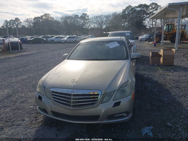 MERCEDES-BENZ E-CLASS - 6