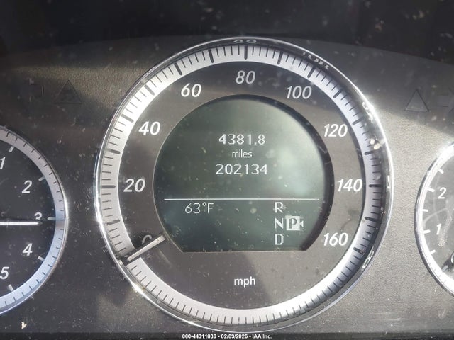 MERCEDES-BENZ E-CLASS - 7