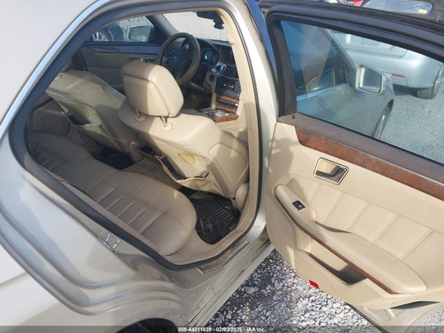 MERCEDES-BENZ E-CLASS - 8