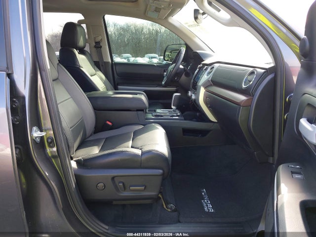 TOYOTA TUNDRA - 5