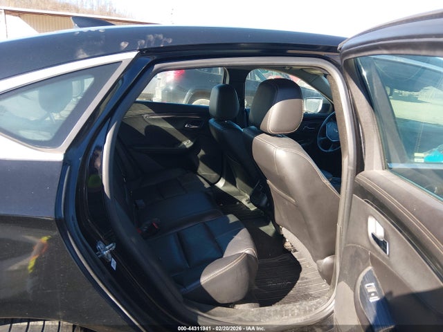 CHEVROLET IMPALA - 8