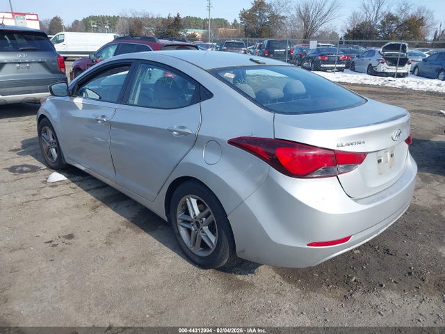 HYUNDAI ELANTRA SE - 3