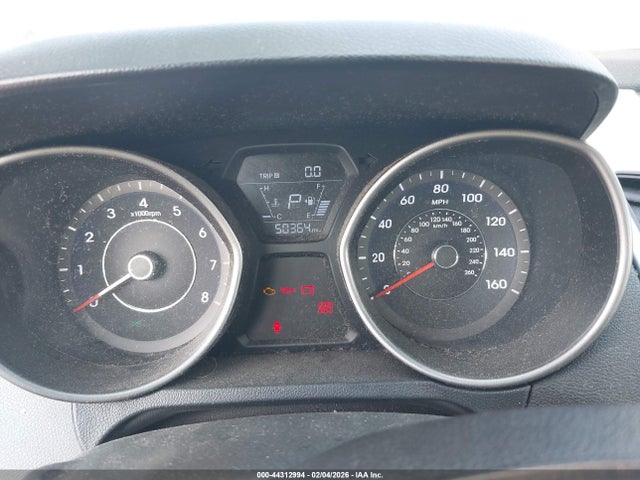 HYUNDAI ELANTRA SE - 7