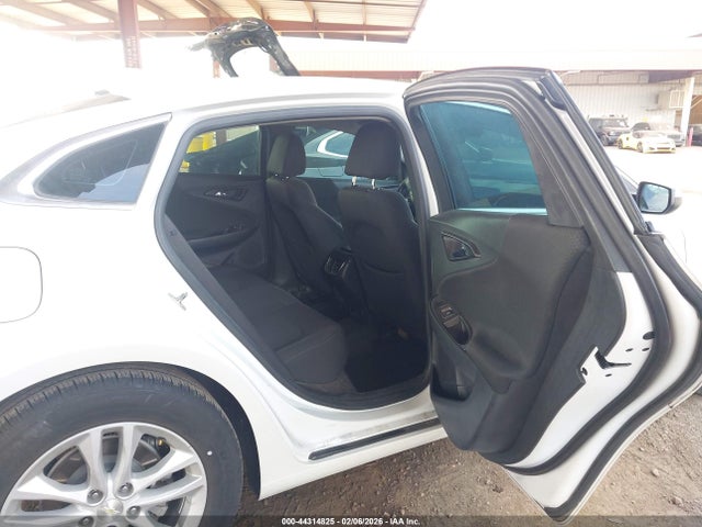 CHEVROLET MALIBU 1LT - 8