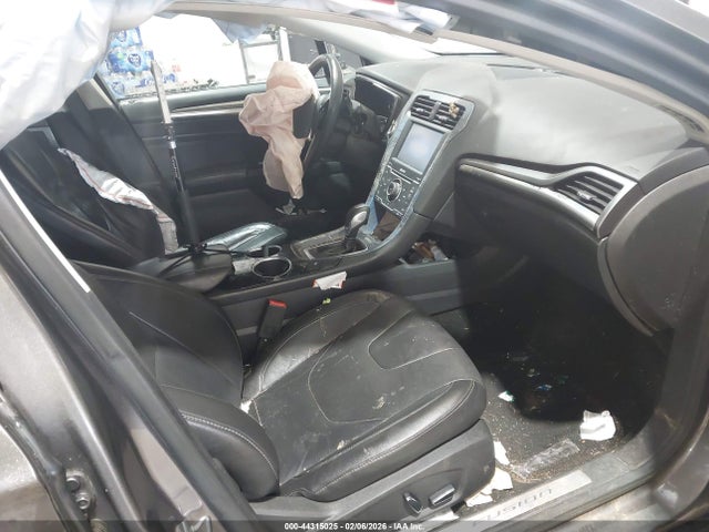 FORD FUSION TITANIUM - 5