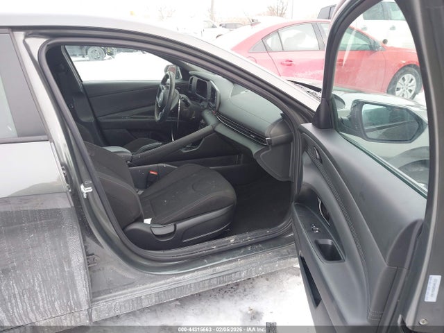 HYUNDAI ELANTRA SEL SPORT - 5