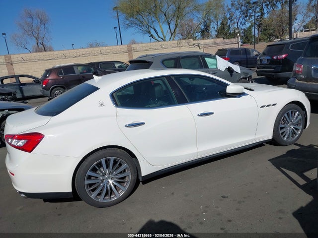 2016 Maserati Ghibli, VIN: ZAM57RSA3G1173555