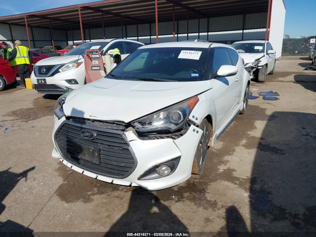 HYUNDAI VELOSTER TURBO - 2