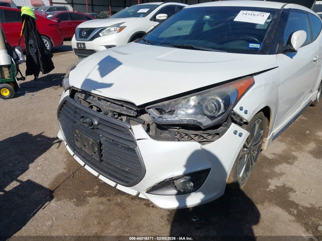 HYUNDAI VELOSTER TURBO - 6