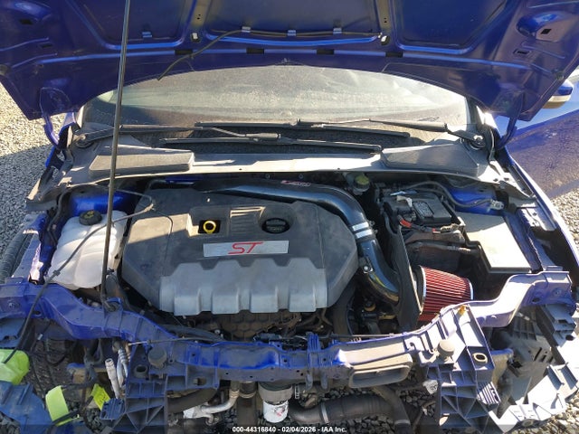 FORD FOCUS ST - 10