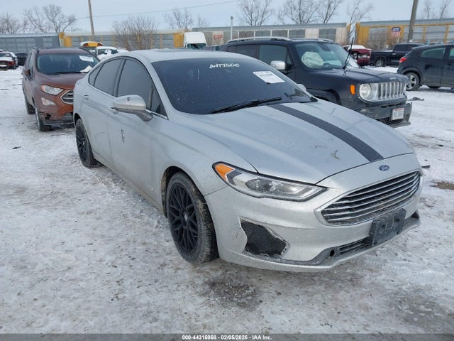 FORD FUSION SE - 1