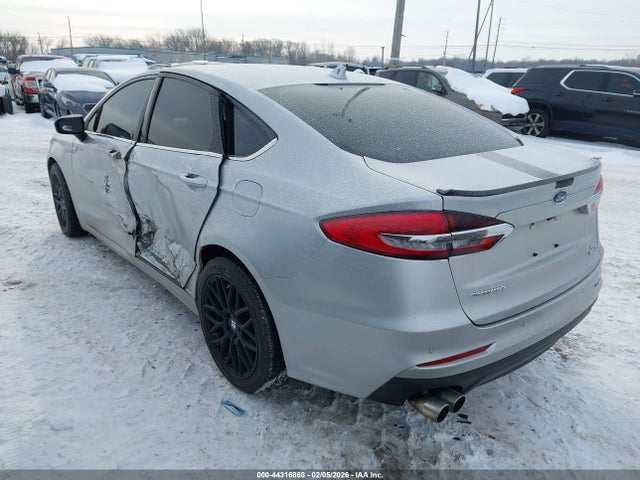 FORD FUSION SE - 3