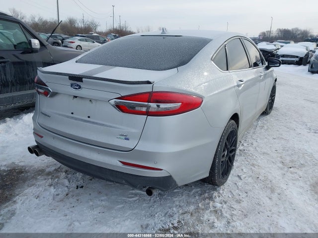 FORD FUSION SE - 4