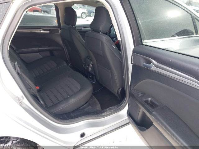 FORD FUSION SE - 8