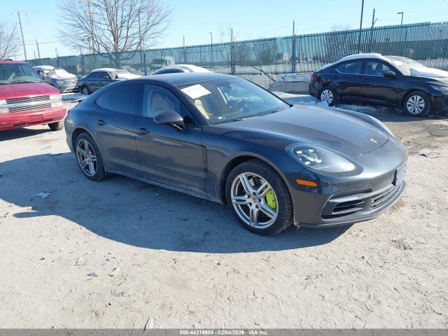 2018 PORSCHE PANAMERA 4