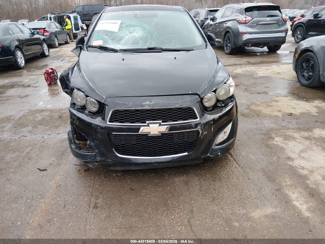 CHEVROLET SONIC - 6