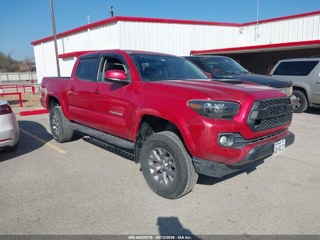2017 TOYOTA TACOMA SR5 V6