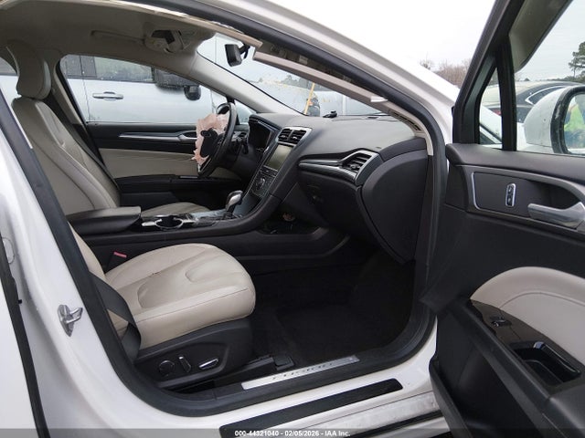 FORD FUSION TITANIUM - 5