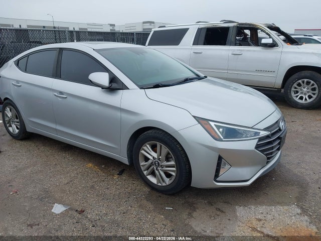 HYUNDAI ELANTRA VALUE EDITION - 1