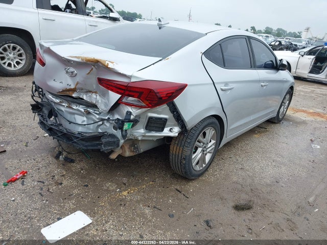 HYUNDAI ELANTRA VALUE EDITION - 4