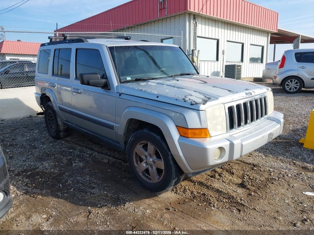 2008 JEEP COMMANDER SPORT