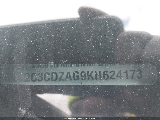 DODGE CHALLENGER - 9