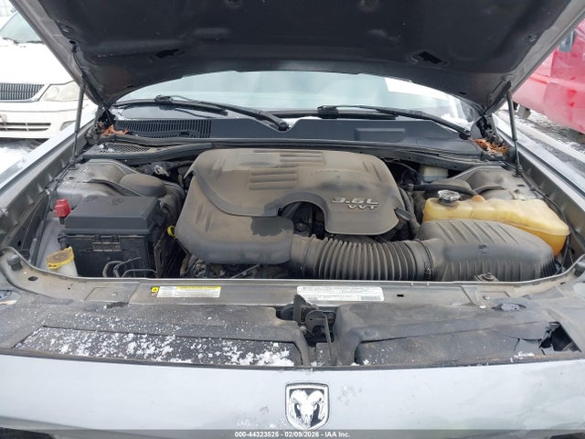 DODGE CHALLENGER SXT - 10