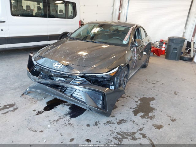 HYUNDAI ELANTRA SEL - 2