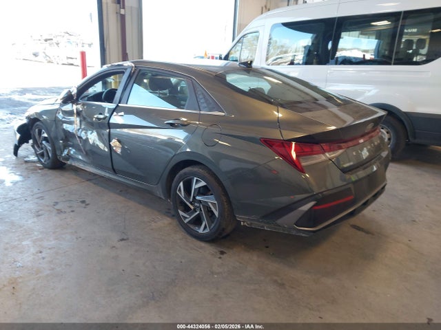 HYUNDAI ELANTRA SEL - 3