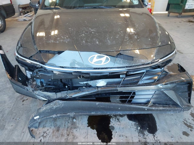 HYUNDAI ELANTRA SEL - 6