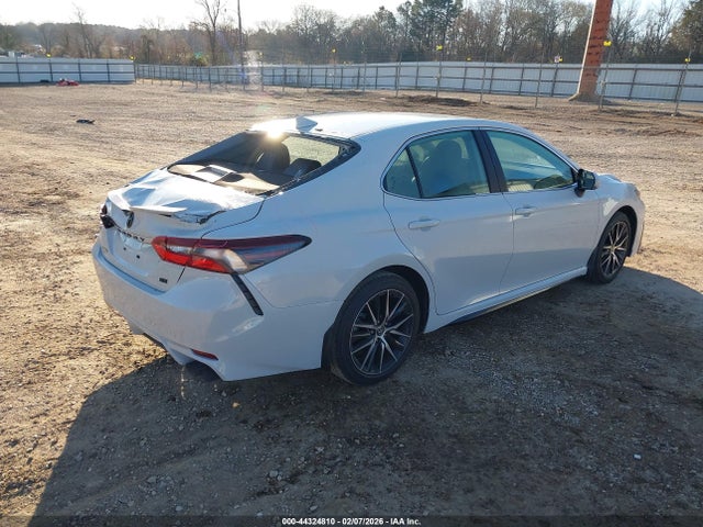 TOYOTA CAMRY - 4