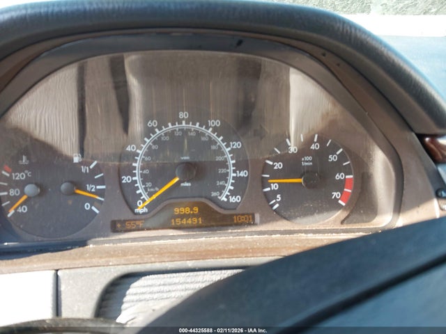 MERCEDES-BENZ E-CLASS - 7