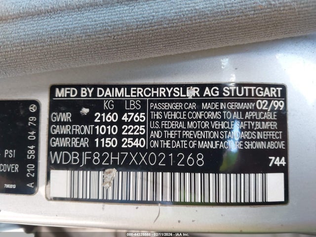 MERCEDES-BENZ E-CLASS - 9