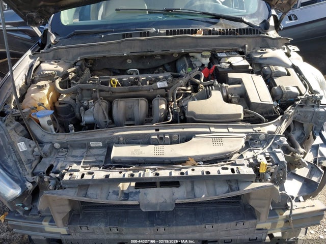 FORD FUSION SE - 10