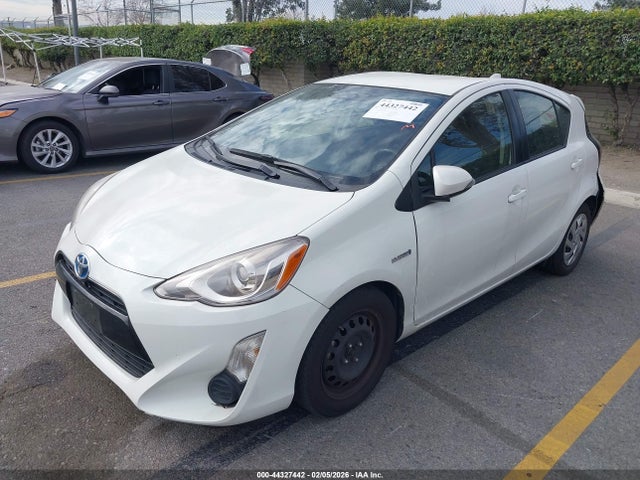 TOYOTA PRIUS C - 2
