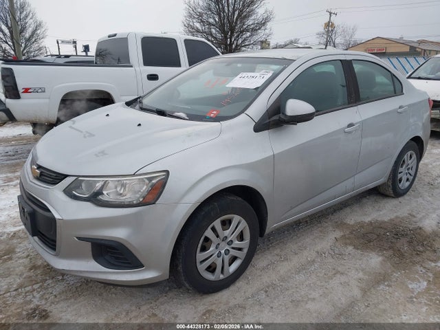 CHEVROLET SONIC LS AUTO - 2