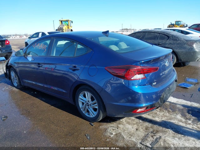 HYUNDAI ELANTRA SEL - 3