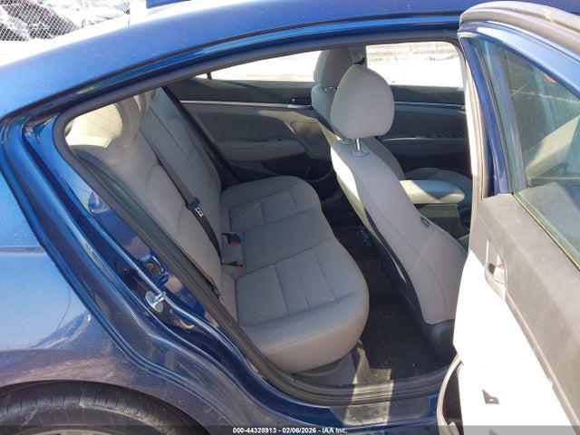 HYUNDAI ELANTRA SEL - 8