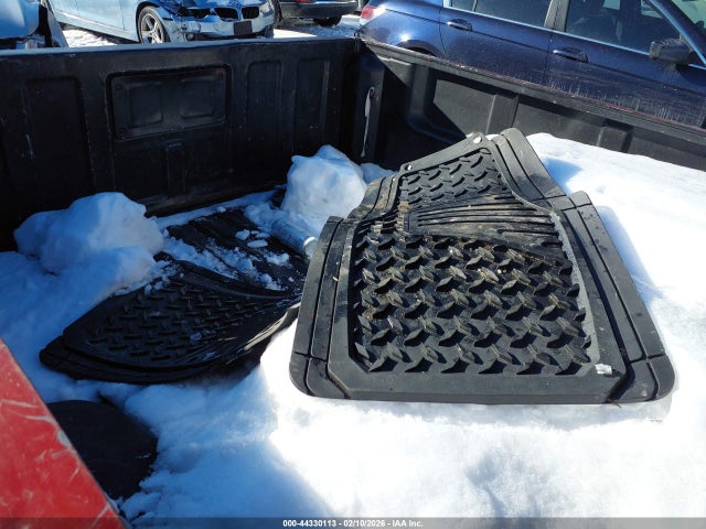 CHEVROLET COLORADO LS - 8