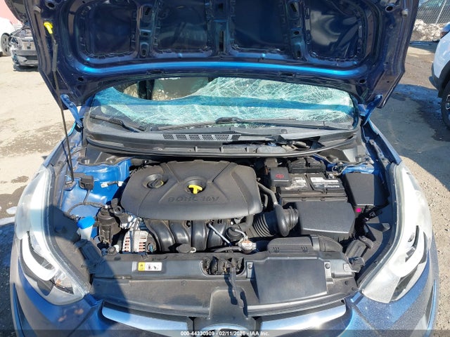 HYUNDAI ELANTRA SE - 10