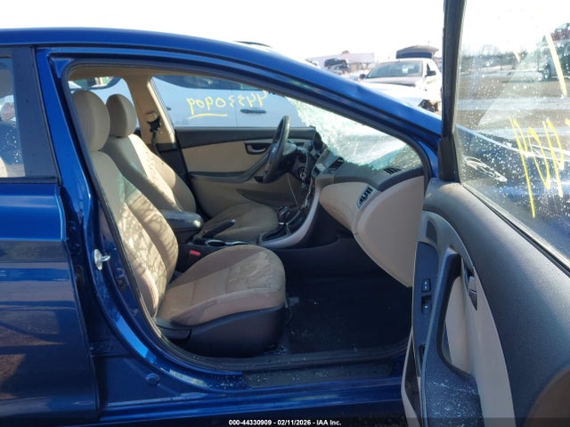 HYUNDAI ELANTRA SE - 5