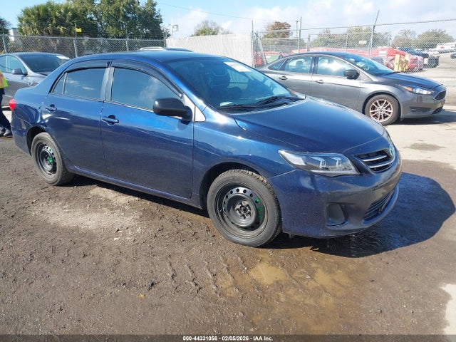 2013 TOYOTA COROLLA LE