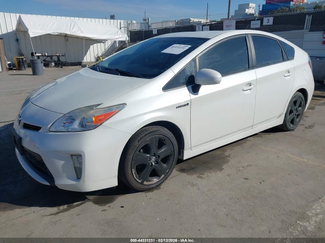 TOYOTA PRIUS - 2